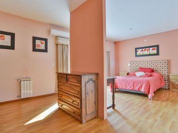 Venta casa en barrio Agustinas I, Villa Udaondo
