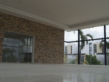 Casa en venta tipo TH con amenidades en Conkal, al norte de Mérida