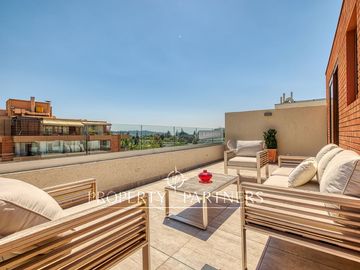 Penthouse nuevo, gran terraza y quincho