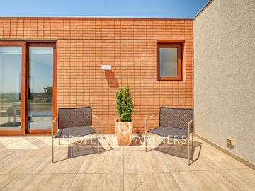 Penthouse nuevo, gran terraza y quincho