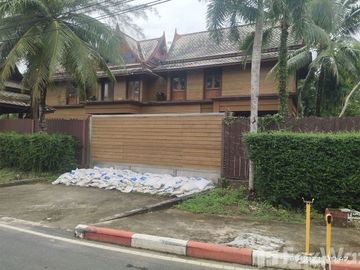 Standalone land and house for sale next to Laguna Homes.