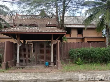 Standalone land and house for sale next to Laguna Homes.