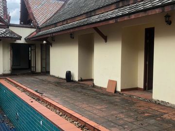 Standalone land and house for sale next to Laguna Homes.