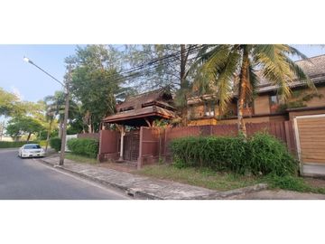 Standalone land and house for sale next to Laguna Homes.