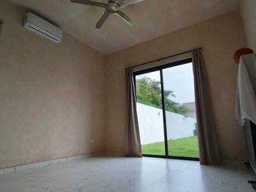 CASA EN VENTA DE  1 PISO EN JARDINES DE LA REJOYADA MERIDA, YUCATAN