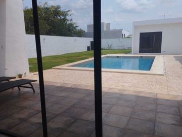 CASA EN VENTA DE  1 PISO EN JARDINES DE LA REJOYADA MERIDA, YUCATAN
