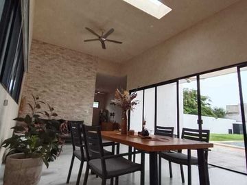 CASA EN VENTA DE  1 PISO EN JARDINES DE LA REJOYADA MERIDA, YUCATAN