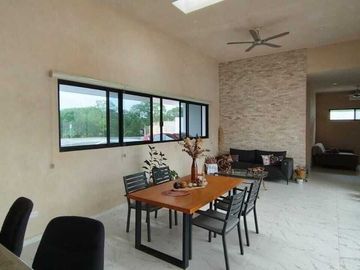 CASA EN VENTA DE  1 PISO EN JARDINES DE LA REJOYADA MERIDA, YUCATAN
