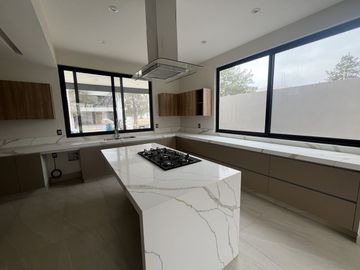 CASA EN VENTA EN LA CAMPIÑA DEL BOSQUE LEÓN GUANAJUATO