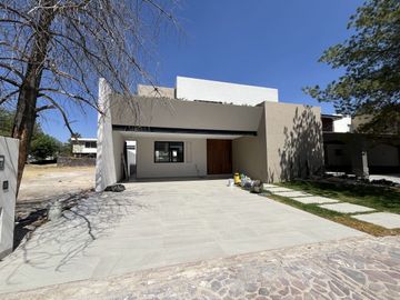 CASA EN VENTA EN LA CAMPIÑA DEL BOSQUE LEÓN GUANAJUATO
