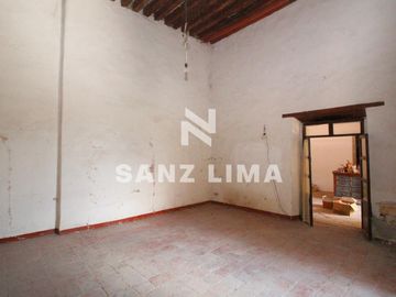 QUINTA CUITZEO: BELLA PROPIEDAD COLONIAL EN JARDIN PRINCIPAL, PARA USO COMERCIAL