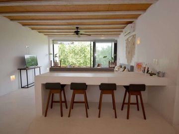ARTÍSTICO PENTHOUSE EN LA VELETA