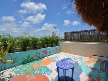 ARTÍSTICO PENTHOUSE EN LA VELETA