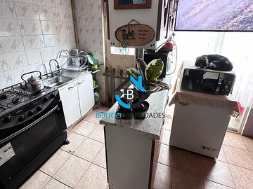 VENDE CASA EN MAURICIO RUGENDAS PLACILLA