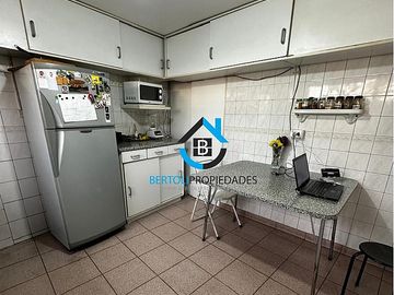SE VENDE GRAN CASA EN CERRO BARÓN VALPARAÍSO