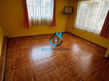 SE VENDE GRAN CASA EN CERRO BARÓN VALPARAÍSO