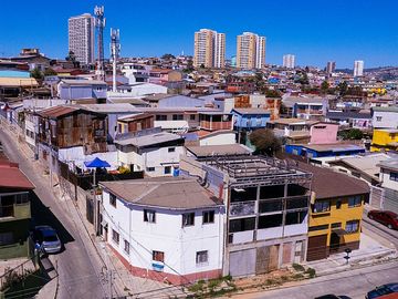 VENDE 3 CASAS INDEPENDIENTES, CERRO BARÓN VISTA AL MAR