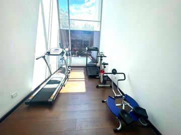 Vendo loft en Cumbayá, sector Sitecenter.