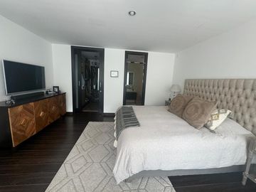 Vendo loft en Cumbayá, sector Sitecenter.