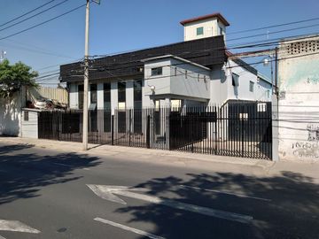 Bodega Industrial -   Av. 510 - 3,315 m2