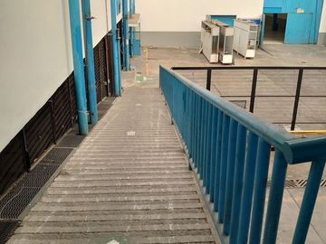 Bodega Industrial -   Av. 510 - 3,315 m2
