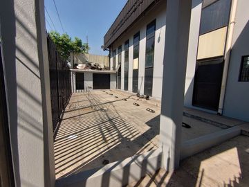 Bodega Industrial -   Av. 510 - 3,315 m2