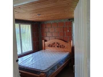 SE VENDE DOS CASAS CAMPESTRES EN YARUMAL CERCA ARABIA