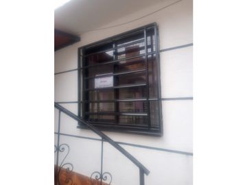 SE VENDE CASA EN CARTAGO CON  VIVIENDAS INDEPENDIENTES