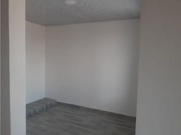 SE VENDE CASA EN CARTAGO CON  VIVIENDAS INDEPENDIENTES