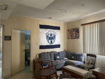 CASA EN VENTA EN COL. ALTAVISTA SUR EN MONTERREY NL