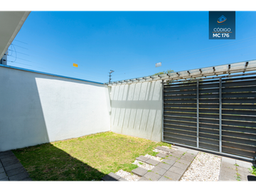 CASA EN VENTA EN RICAURTE - URBANIZACION PRIVADA