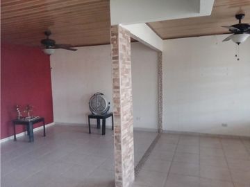 VENTA DE CASA EN MONTELIMAR LA CHORRERA