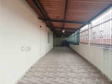 VENTA DE CASA EN MONTELIMAR LA CHORRERA