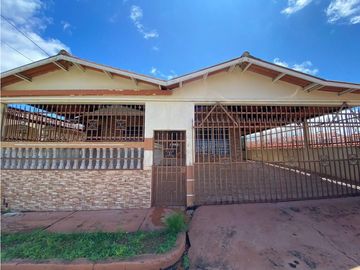VENTA DE CASA EN MONTELIMAR LA CHORRERA