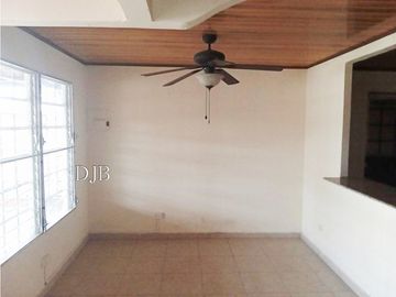VENTA DE CASA EN MONTELIMAR LA CHORRERA