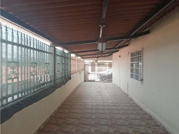 VENTA DE CASA EN MONTELIMAR LA CHORRERA
