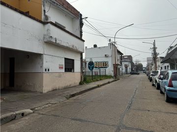 Vendo Casa y Departamento en Concepción del Uruguay, Entre Ríos.