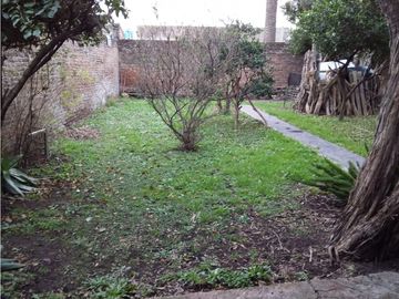 Juan B Justo 375, Isidro Casanova