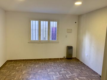 Casa PH en venta en Wilde Centro