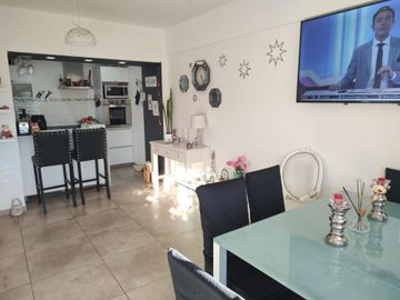 VENTA BOEDO, DEPARTAMENTO 2 AMBIENTES SEMIPISO