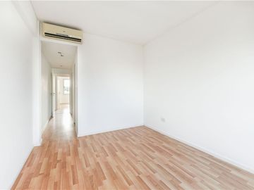 VENTA DEPTO 3 AMB. BERNAL QUILMES COCHERA BAULERA