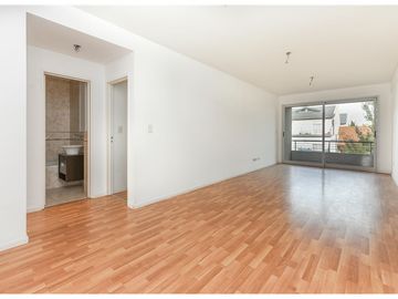 VENTA DEPTO 3 AMB. BERNAL QUILMES COCHERA BAULERA