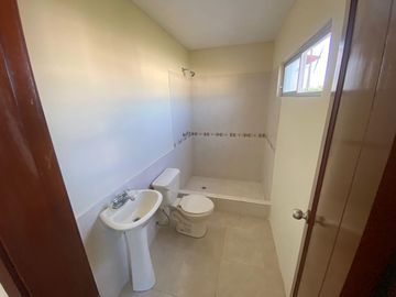 VENTA DE CASA EN URBANIZACIÓN DURÁN CITY - ETAPA AMARANTO (AB)