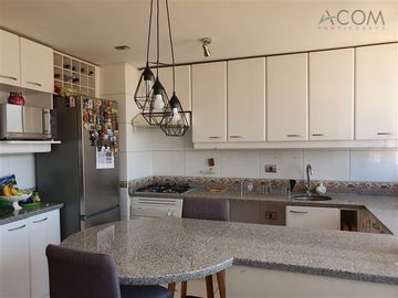 Departamento en Venta en METRO MANQUEHUE CON ESTACIONAMIENTO