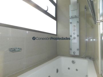 Departamento en Venta en Manquehue - Av. Colón - Hernando de Magallanes - LOFT de 4 Dormitorios y 2 Estacionamientos