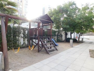 Departamento en Venta en Manquehue - Av. Colón - Hernando de Magallanes - LOFT de 4 Dormitorios y 2 Estacionamientos