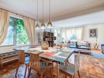 Amplia casa 4D/3B/2E / Manquehue/Latadía