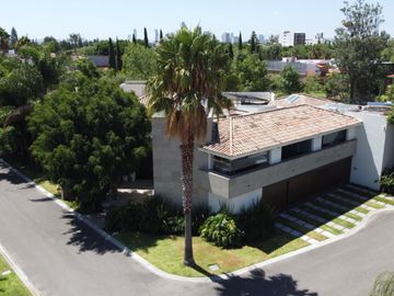 Casa Residencial en venta, en zona Zavaleta, Camino Real a Cholula, Puebla, Pue.