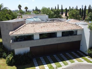 Casa Residencial en venta, en zona Zavaleta, Camino Real a Cholula, Puebla, Pue.