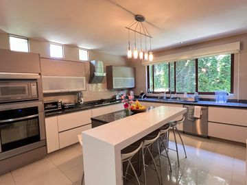Casa Residencial en venta, en zona Zavaleta, Camino Real a Cholula, Puebla, Pue.